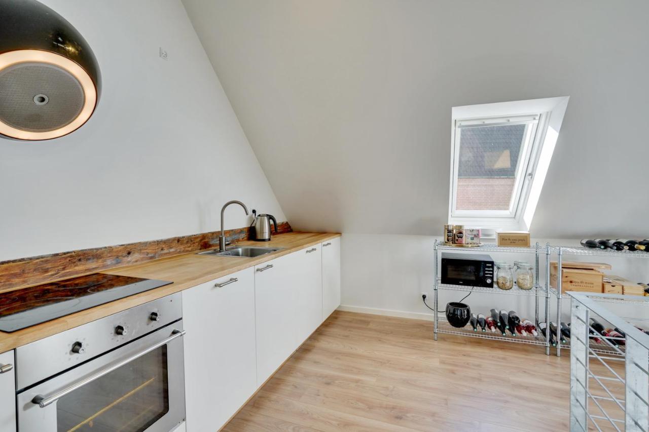 Bath Tub Penthouse In The City Aalborg Exterior foto